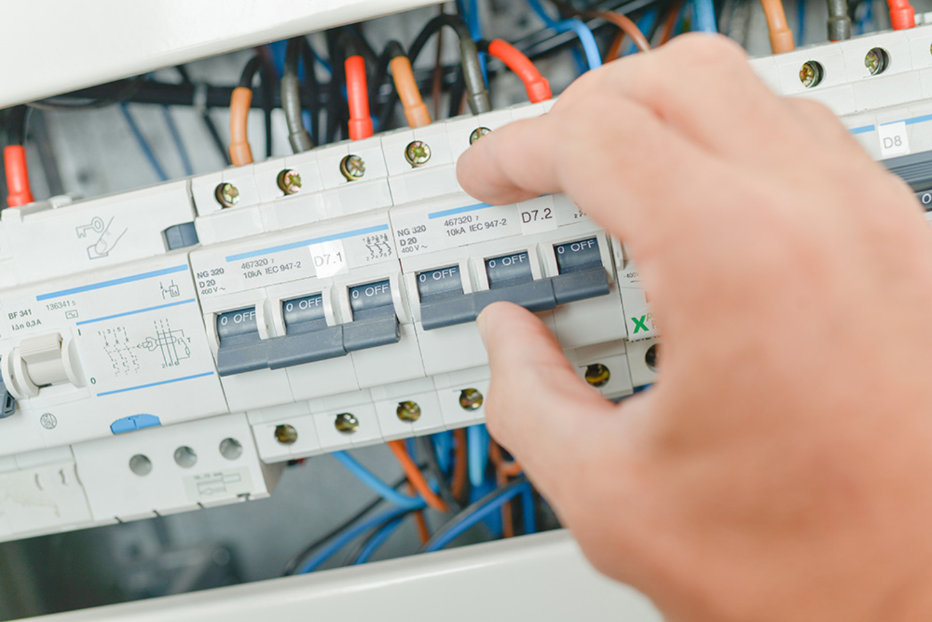 Elektro­installation bei Elektro Jericke GmbH in Bitterfeld