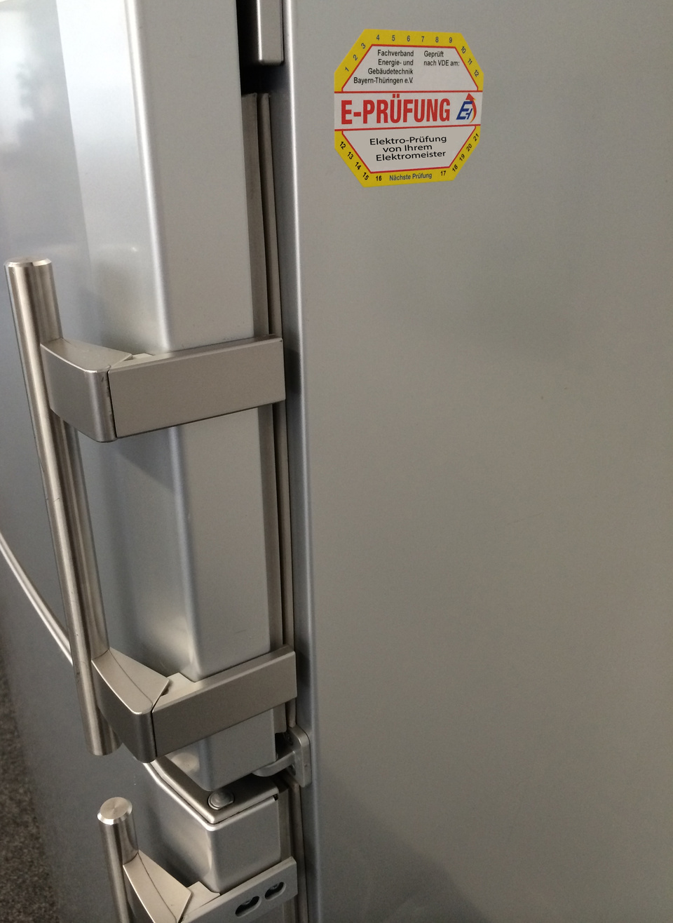 Bild E Pruefung m bei Elektro Jericke GmbH in Bitterfeld